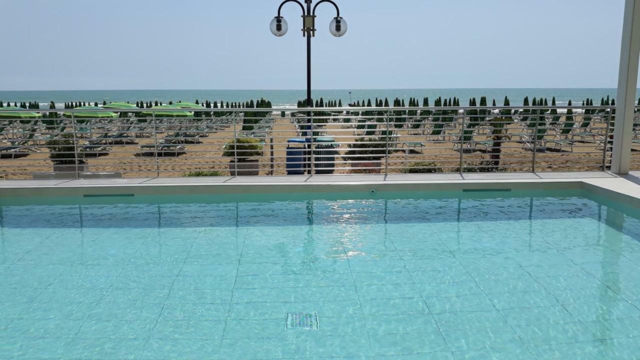 Hotel Corallo Τζεσόλο Λίντο Εξωτερικό φωτογραφία